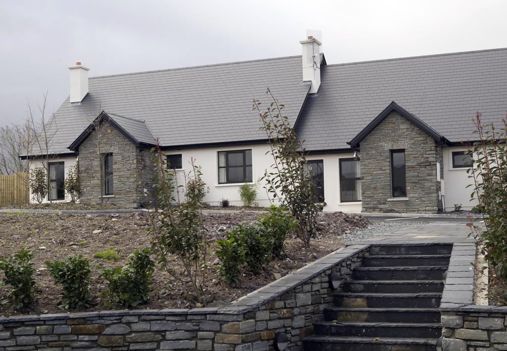Kenmare Bay Hotel Lodges Килларни Экстерьер фото